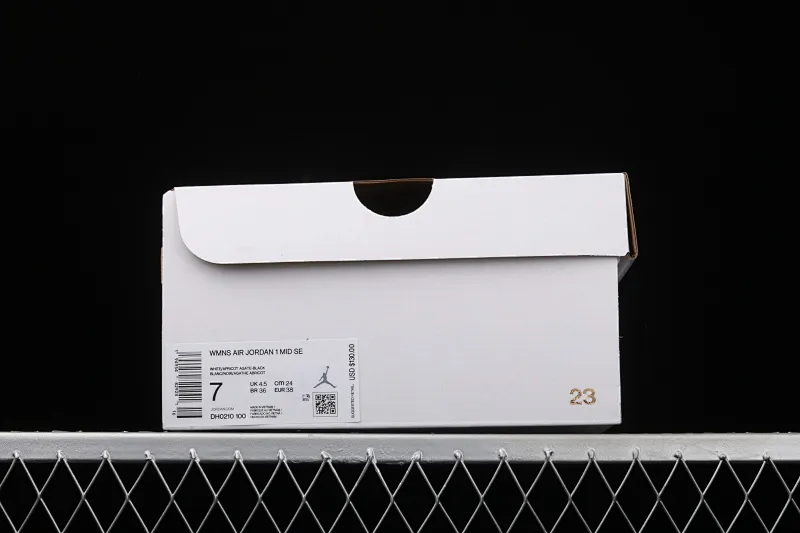 All categories Air Jordan Jordan series basketball shoes Air Jordan 1 Mid G version pure original Air Jordan 1 Mid AJ1 Joe 1 black pink peach Goddess Day mid-top basketball shoes DH0210-100